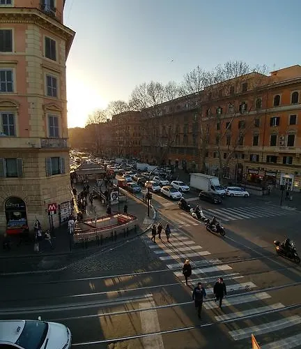 Luca's Vatican Hospitality Daire *